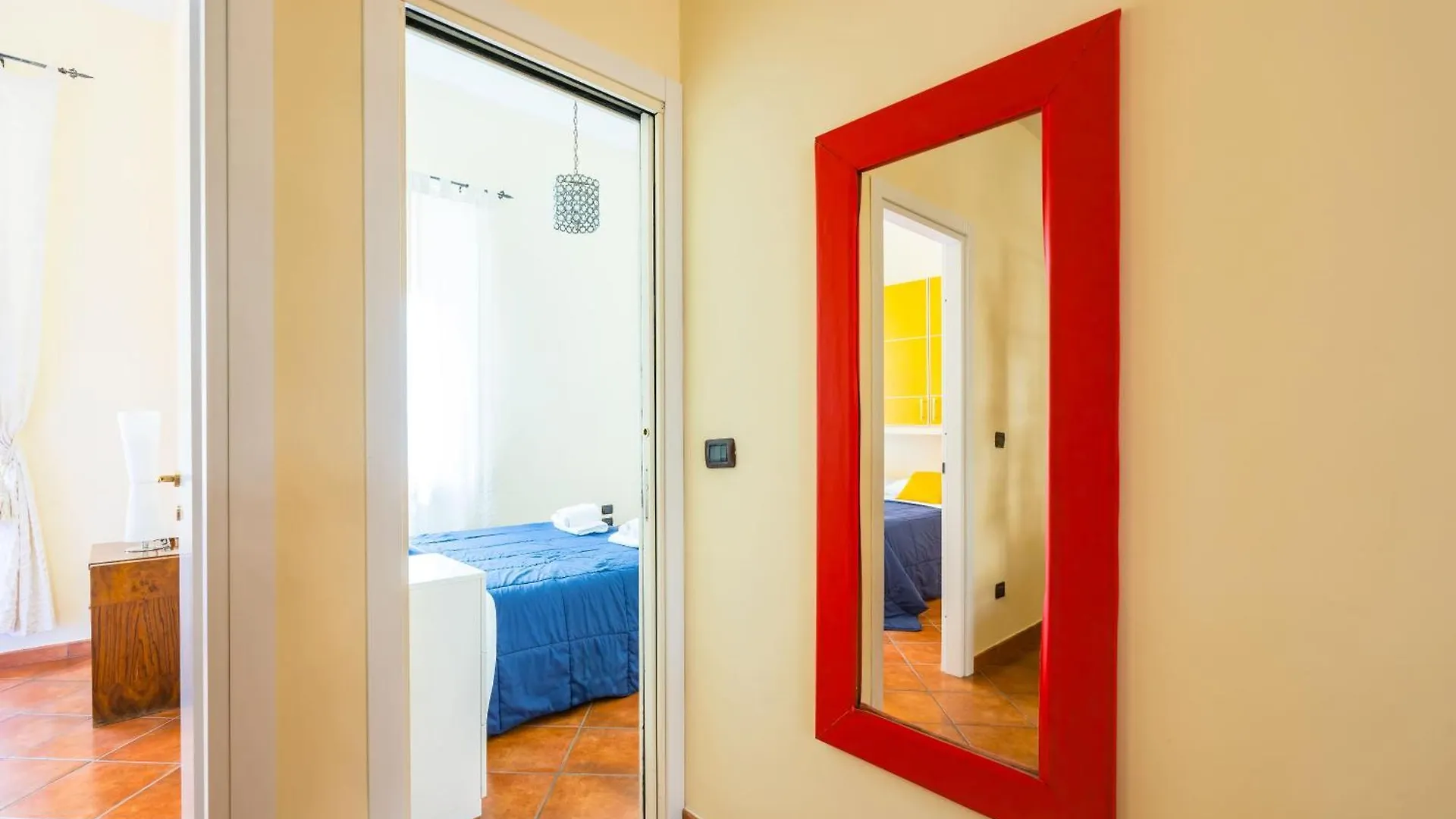 Casa Nostos Alabardieri By Napoliapartments 0*, Napoli